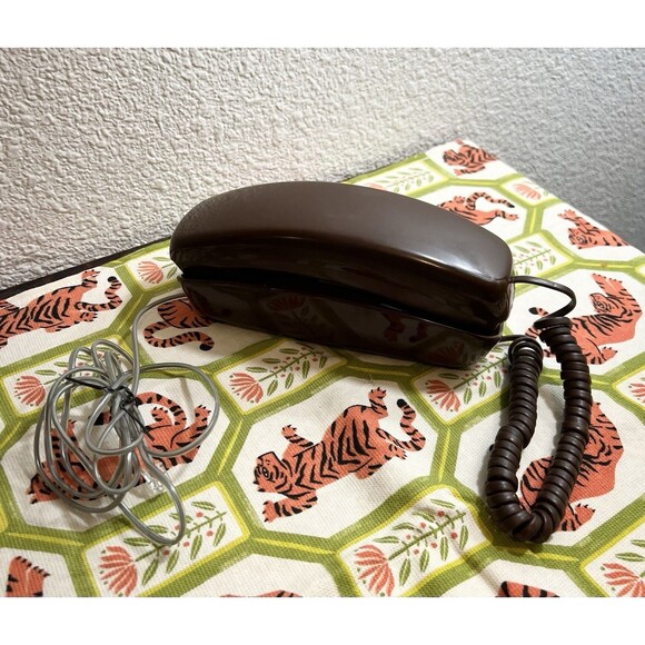 Vintage Western Electric Trimline Touch Tone  Telephone Brown Landline Phone - Picture 1 of 7